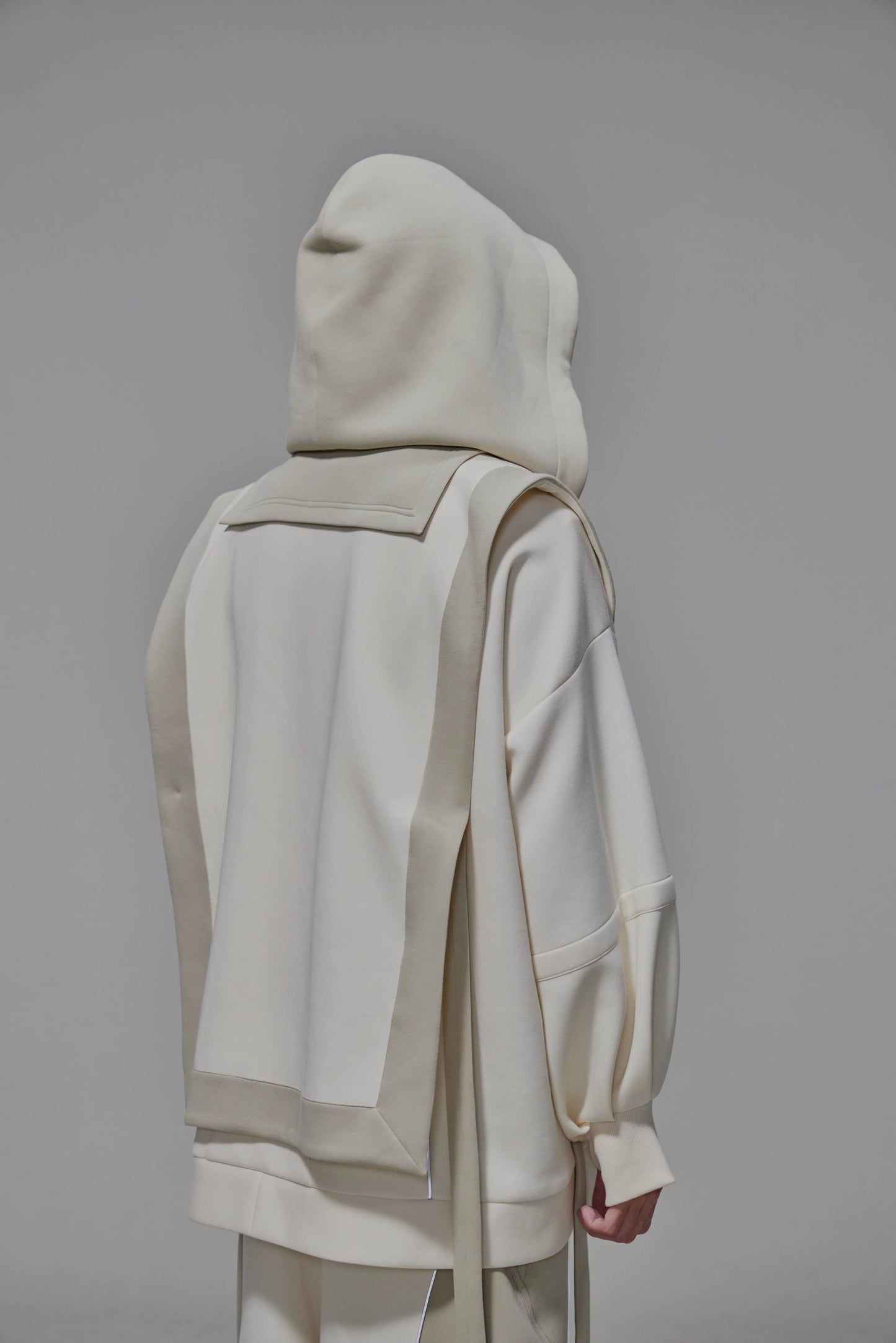 03 Oversized Hooded Vest