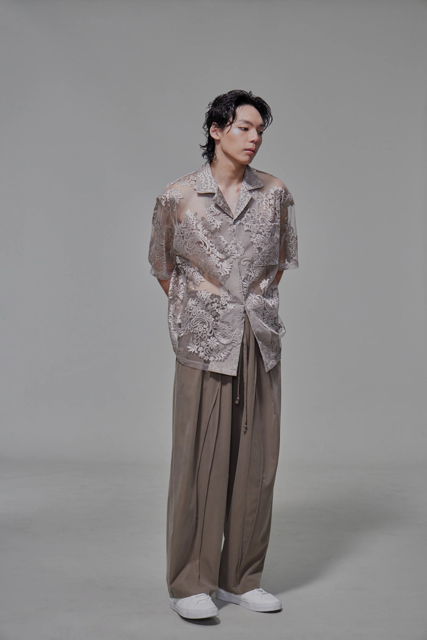 03 Soft Tapered Drawstring Trousers Beige