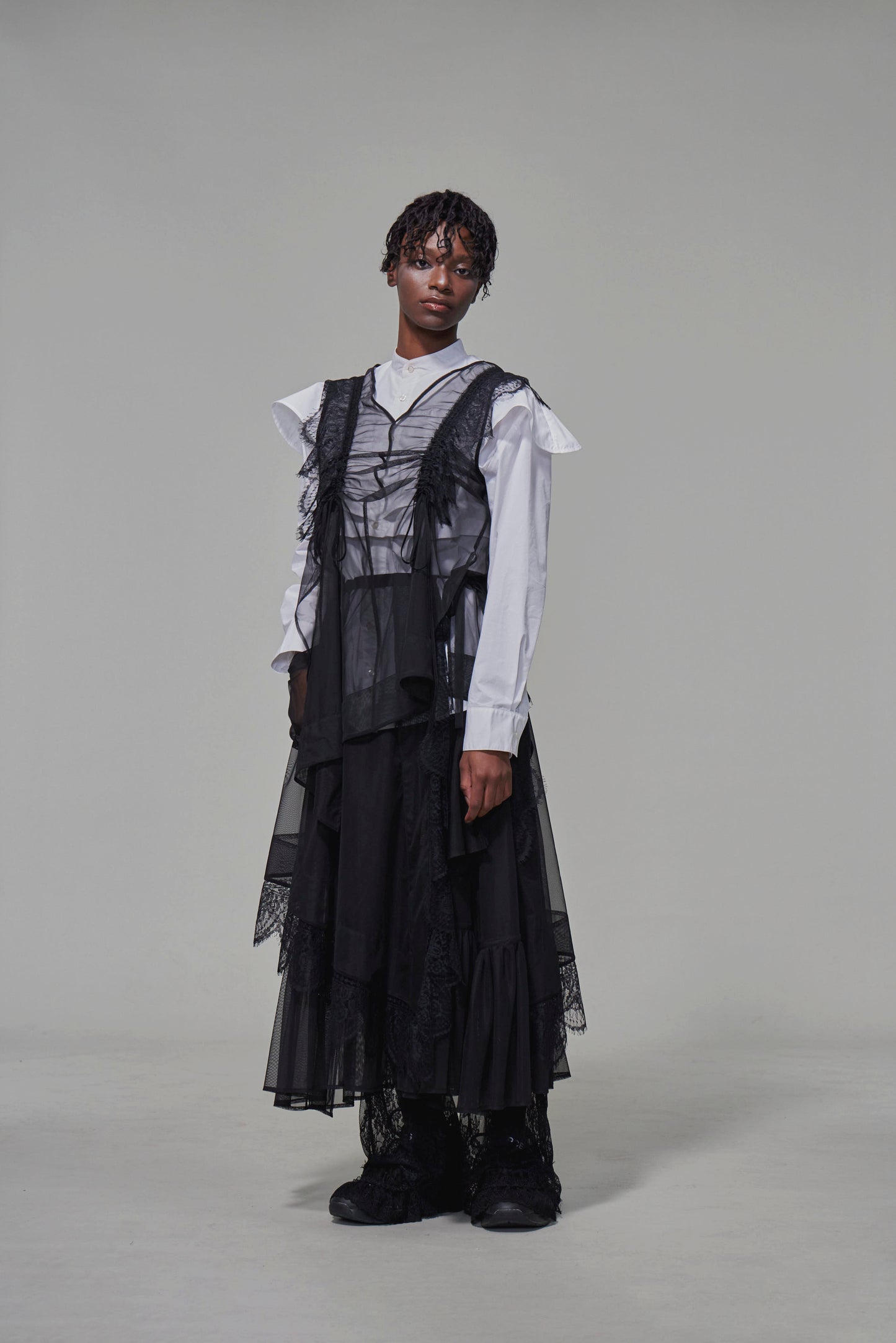 03 Two-piece Apron Vest Black