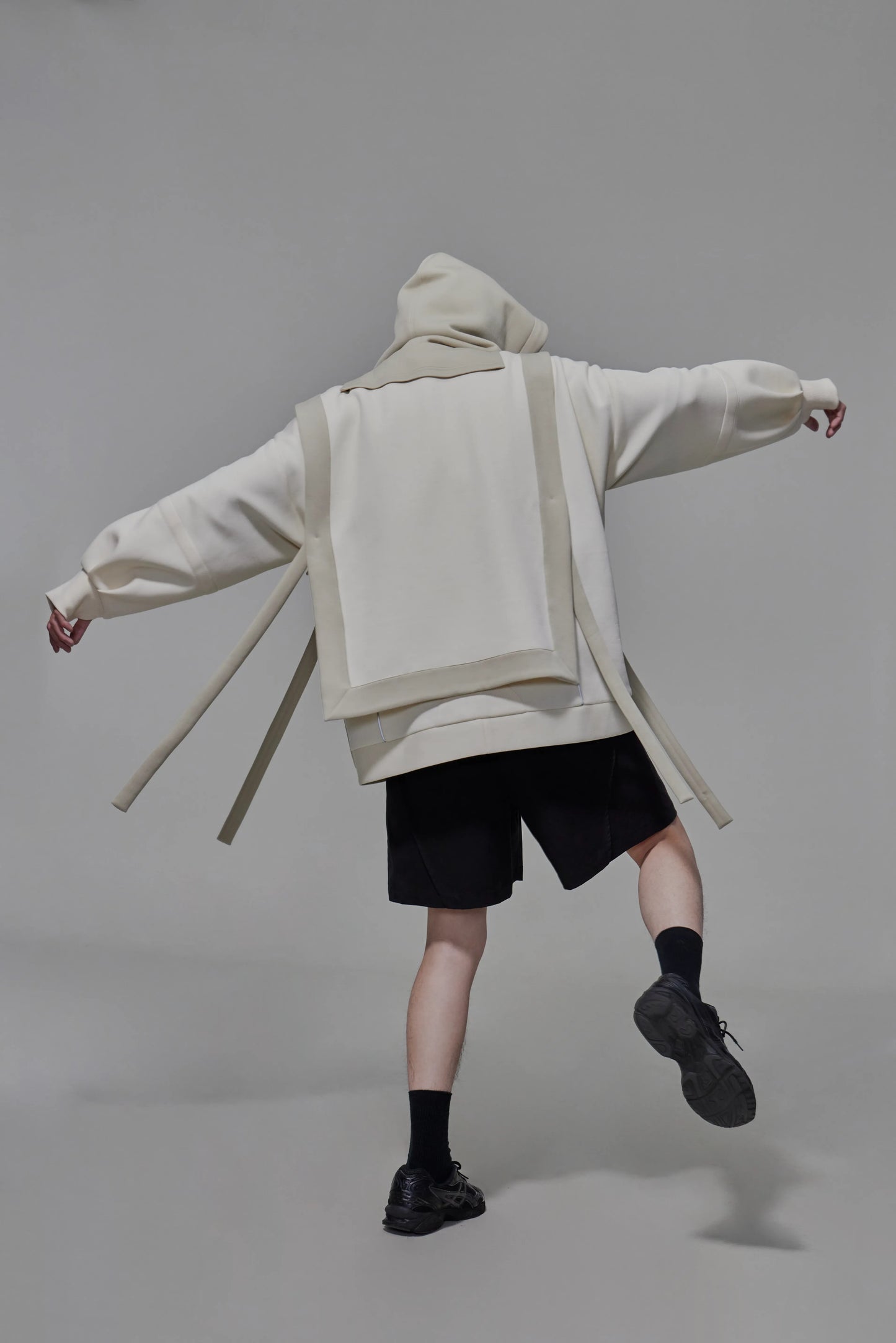03 Oversized Hooded Vest