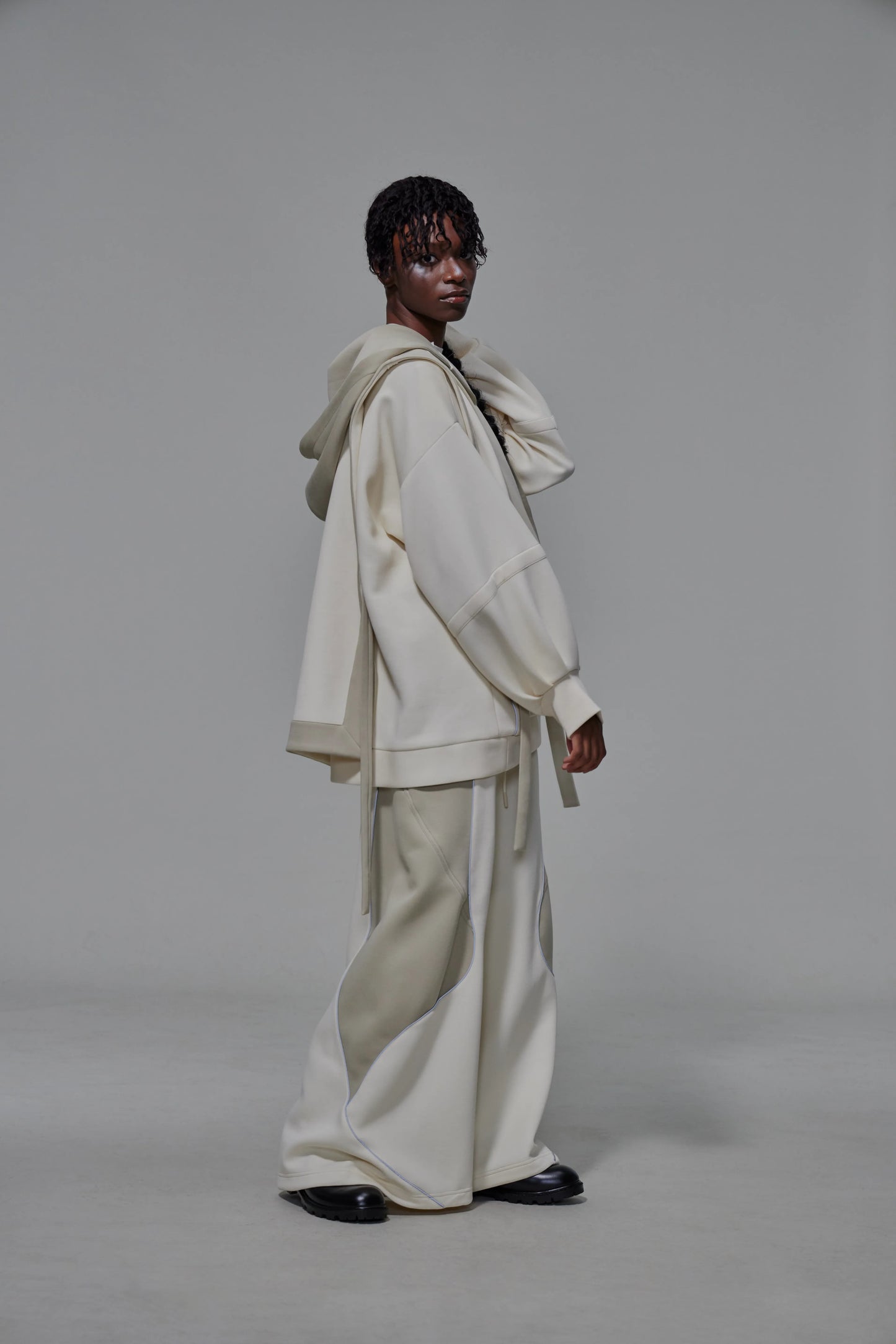 03 Oversized Hooded Vest