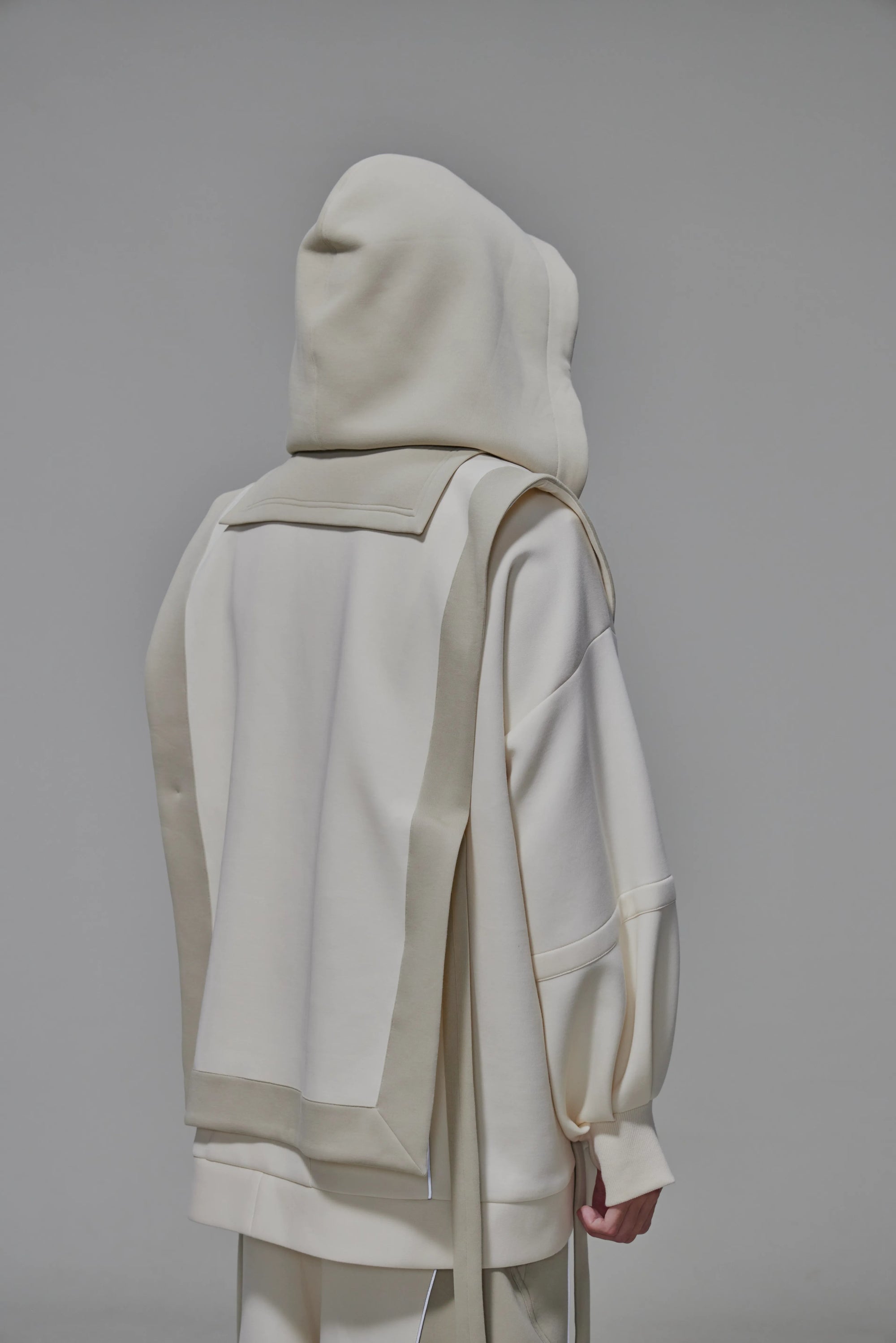 03 Oversized Hooded Vest