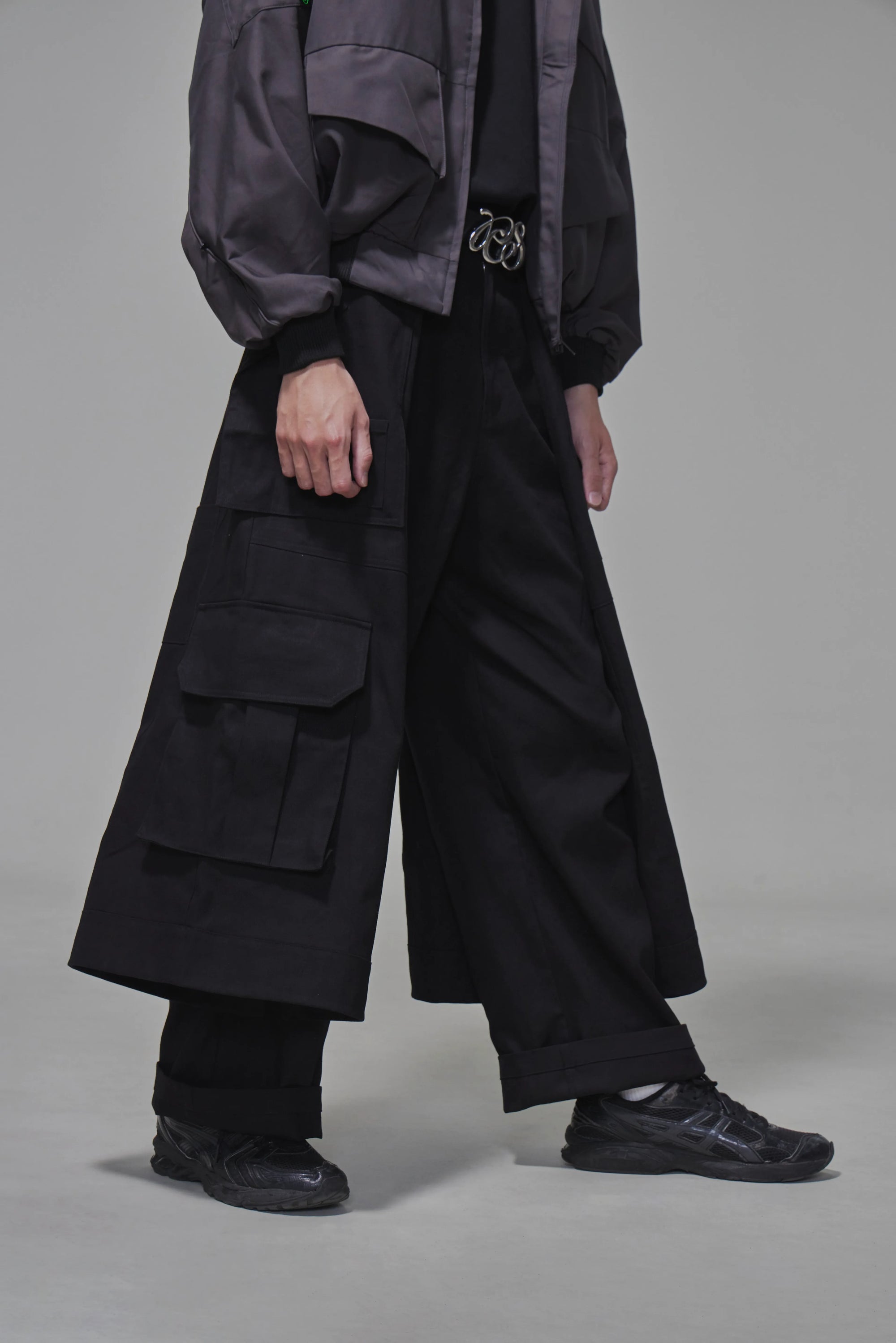 03 Wide-legged Skirt Trousers Black