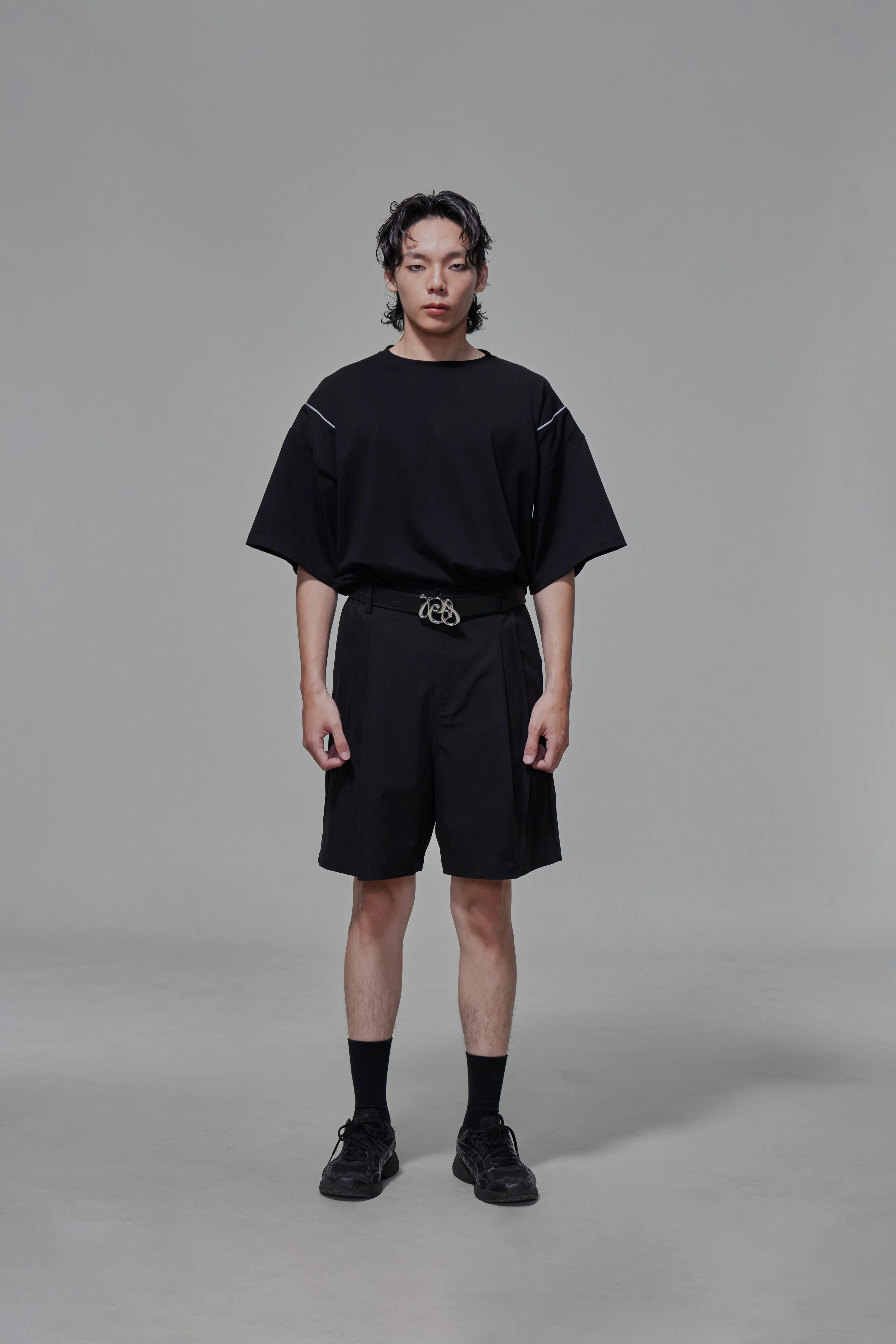 03 Wide-legged Scoop Shorts