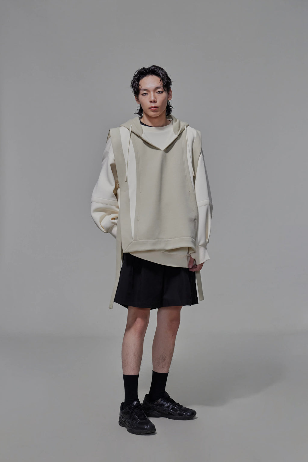 03 Oversized Hooded Vest
