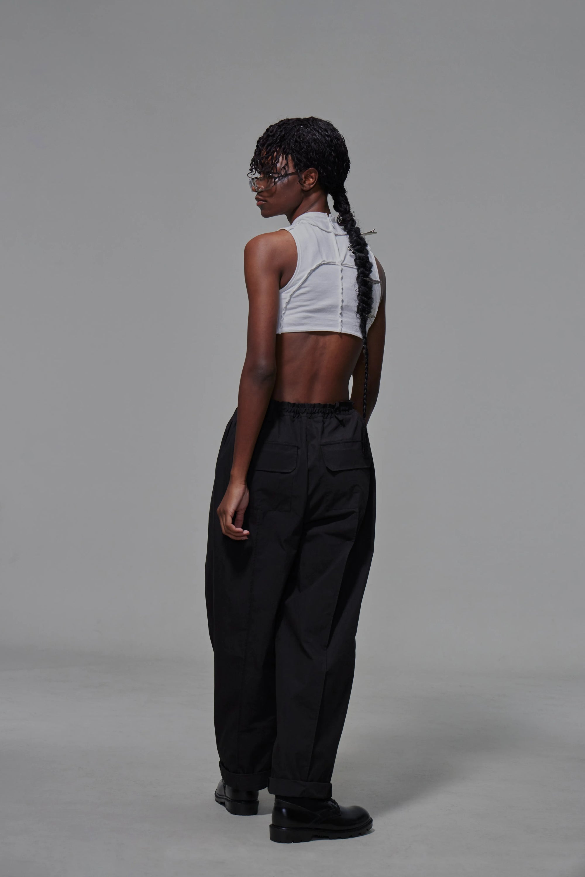 03 Tapered Drawstring Trousers Black