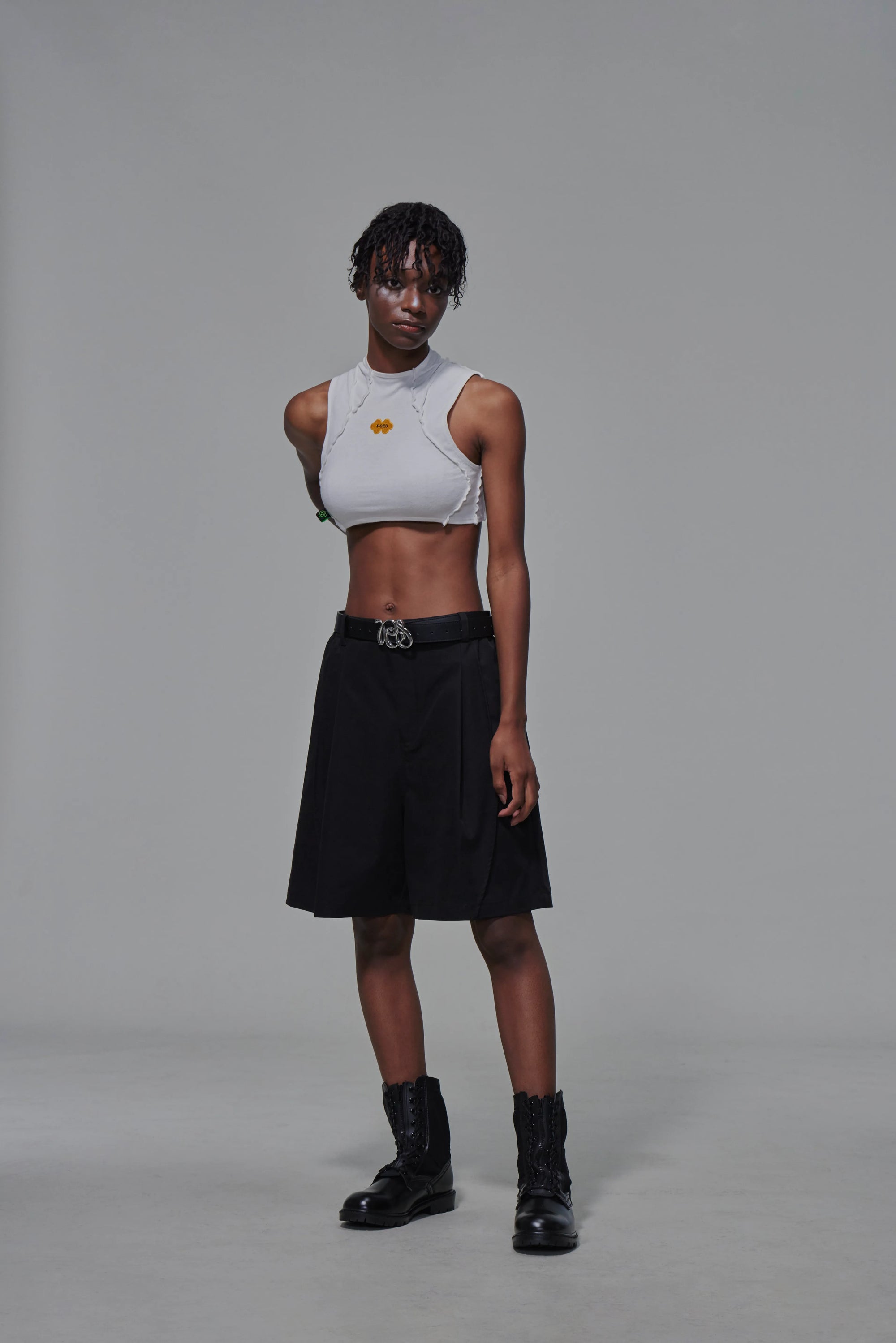03 Wide-legged Scoop Shorts