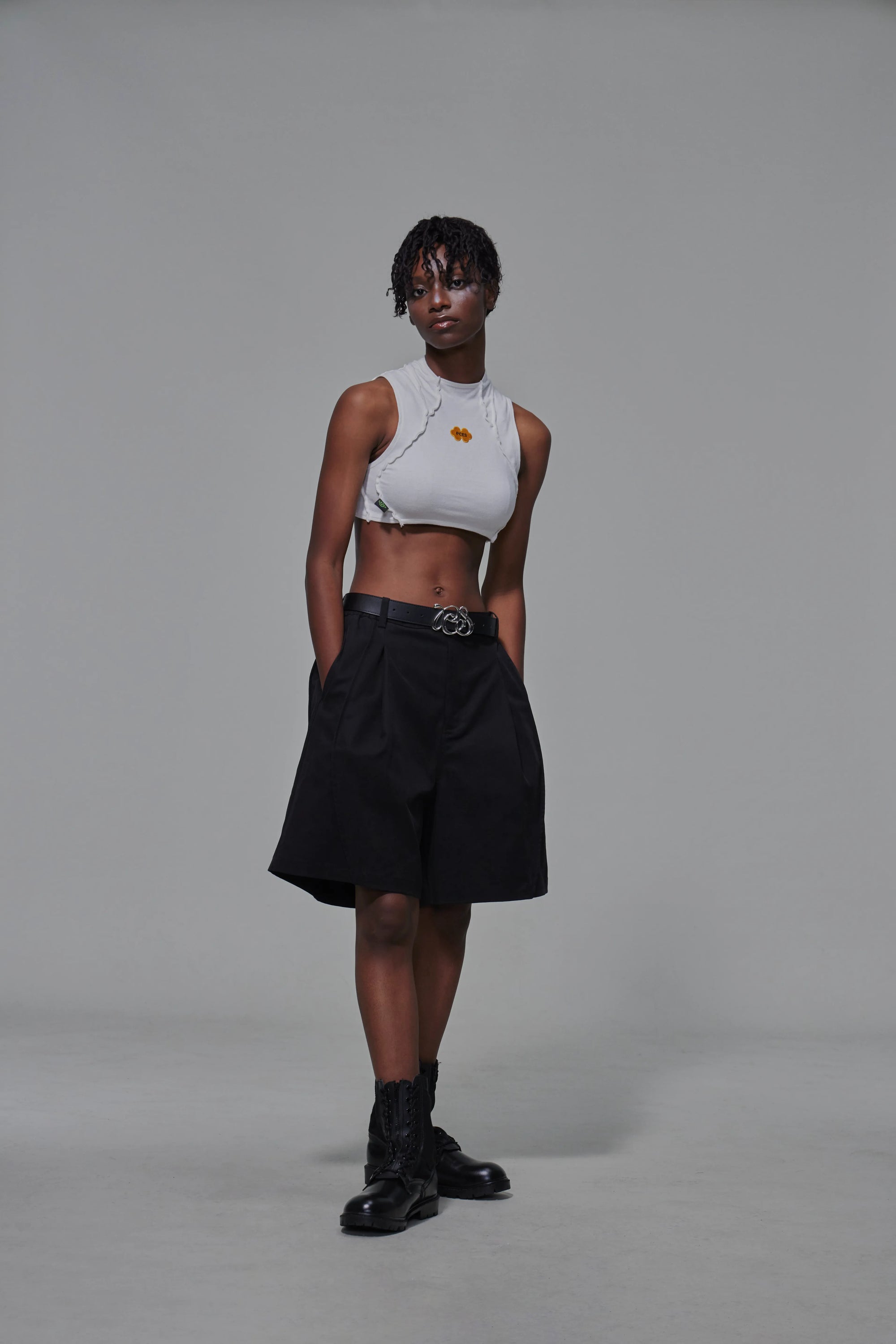 03 Wide-legged Scoop Shorts