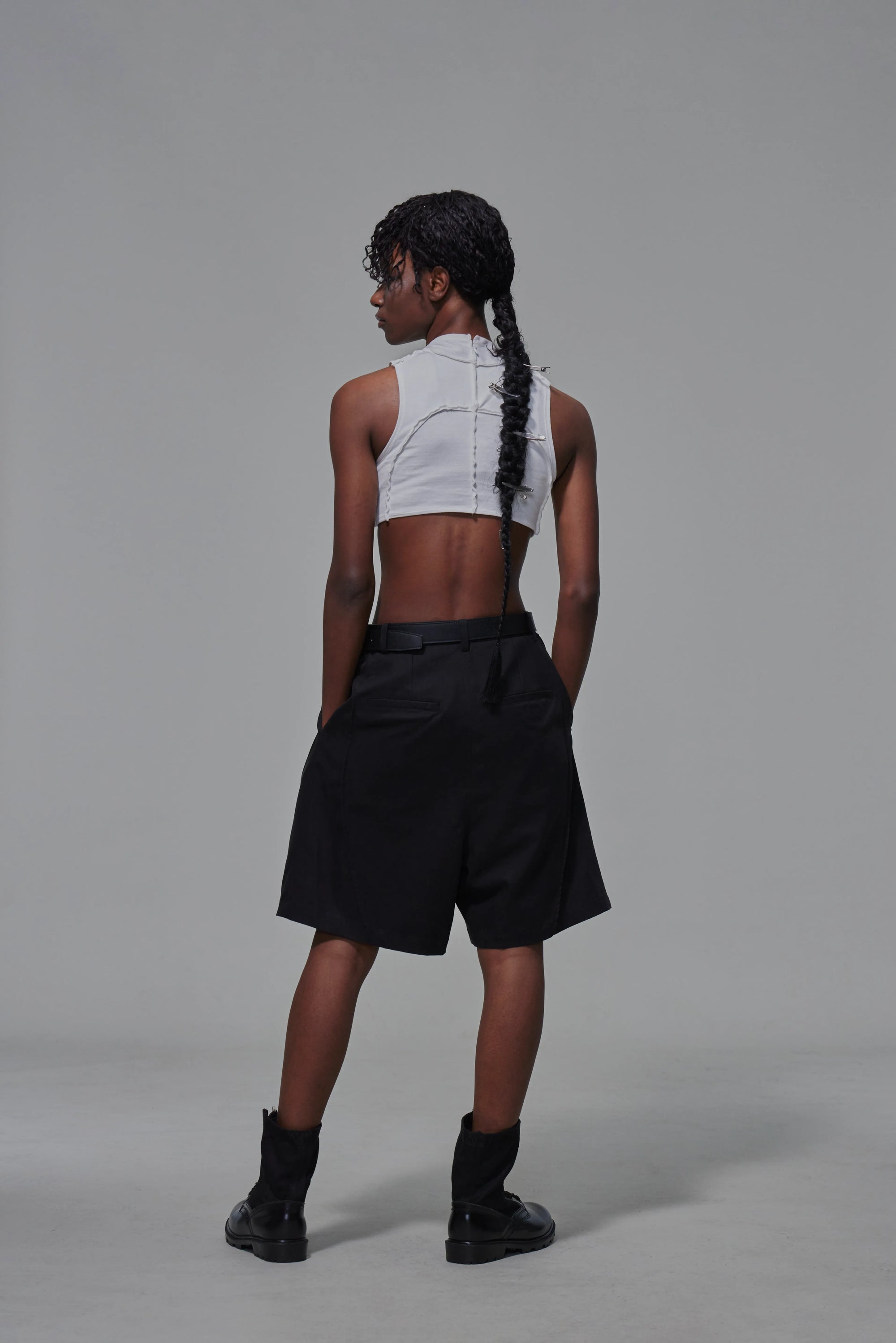 03 Wide-legged Scoop Shorts