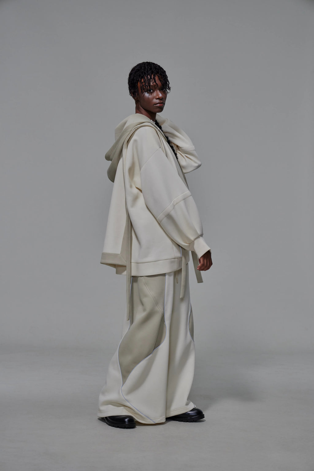 03 Oversized Hooded Vest