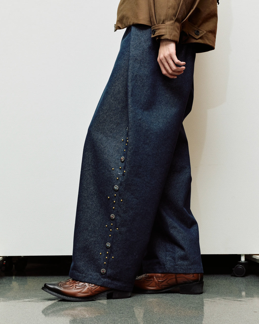 05 Studded Pintuck Cocoon Pants
