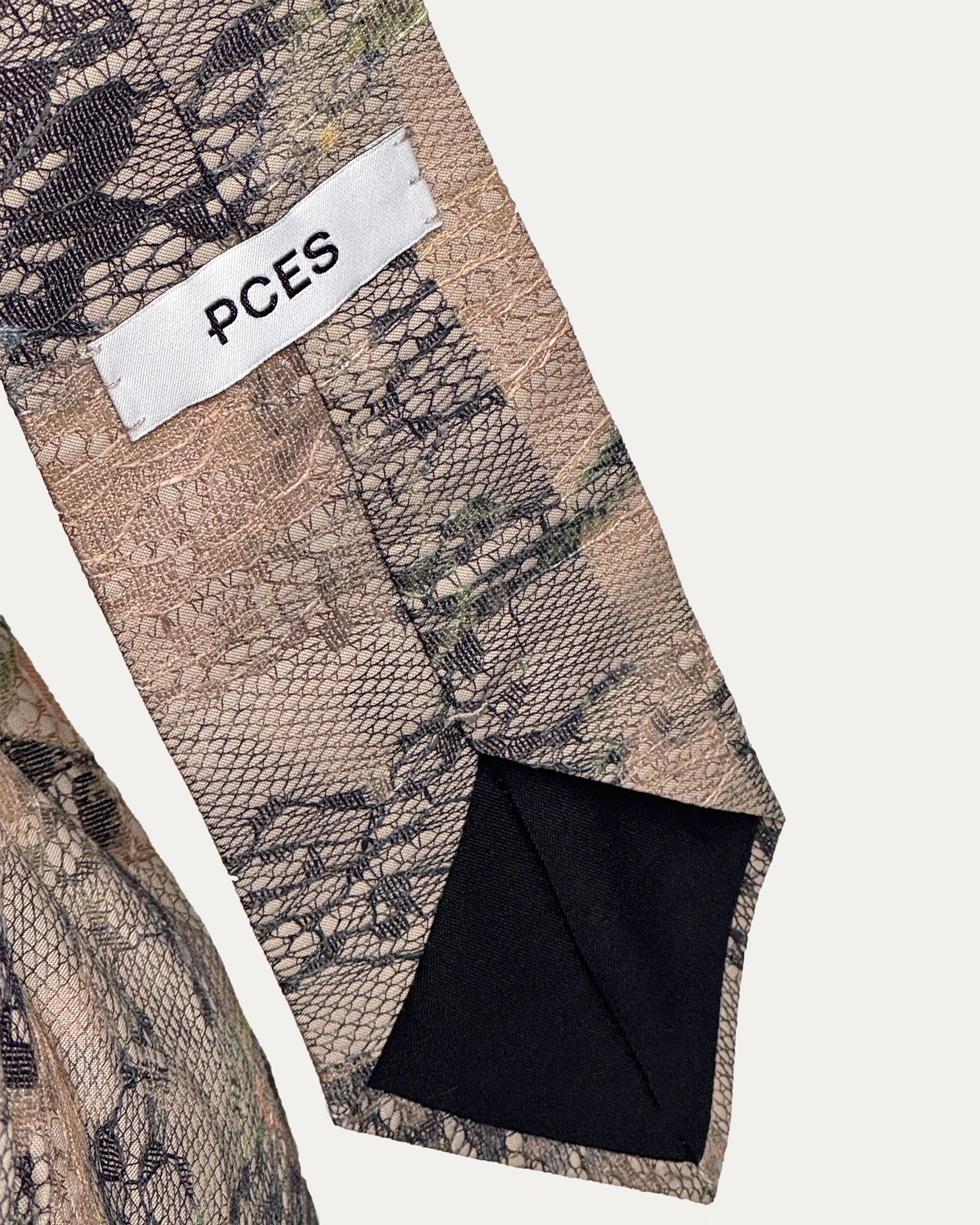 04 Necktie Lace Bag Black