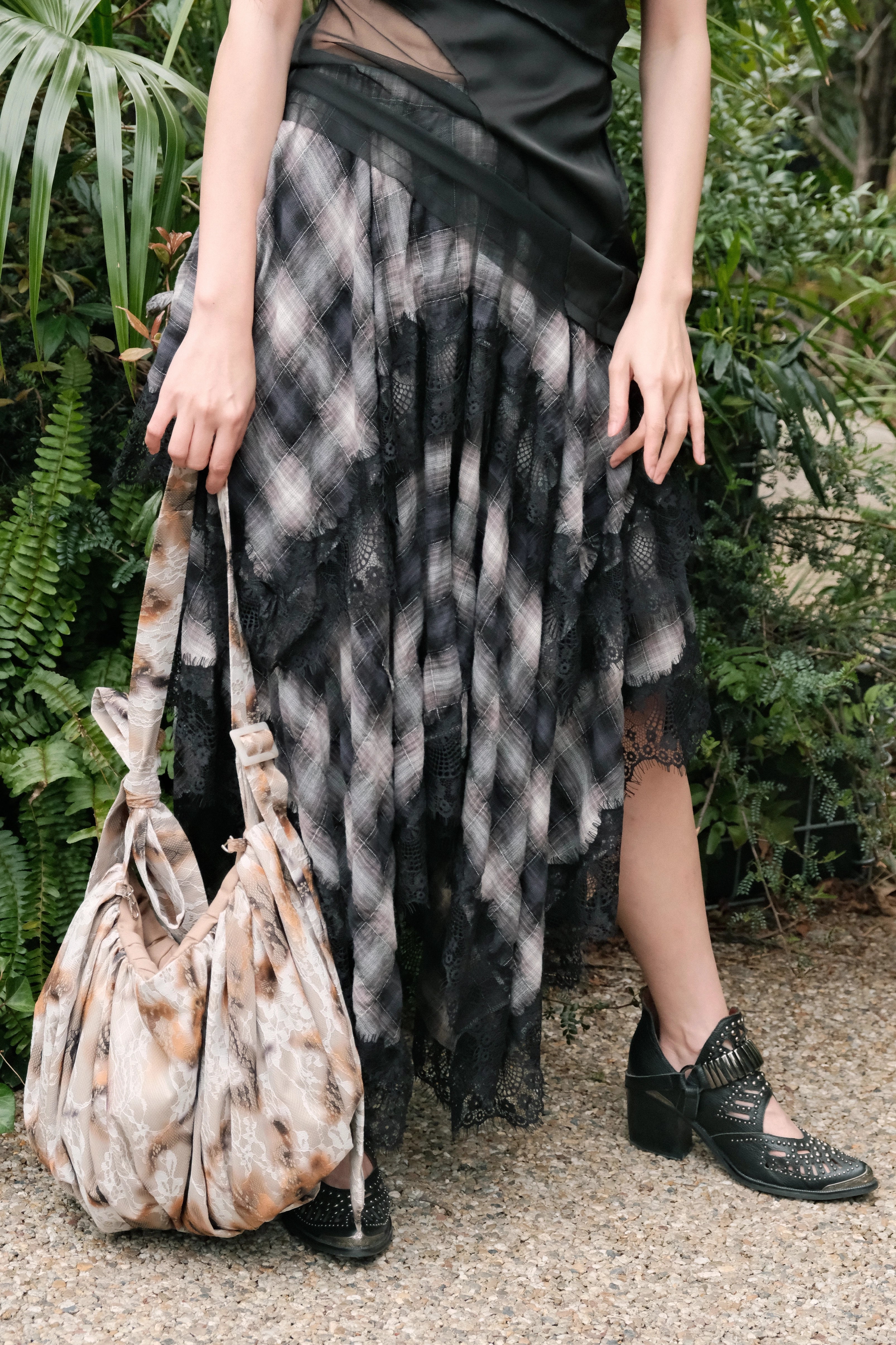 04 Zero Waste Checker Lace Skirt Black